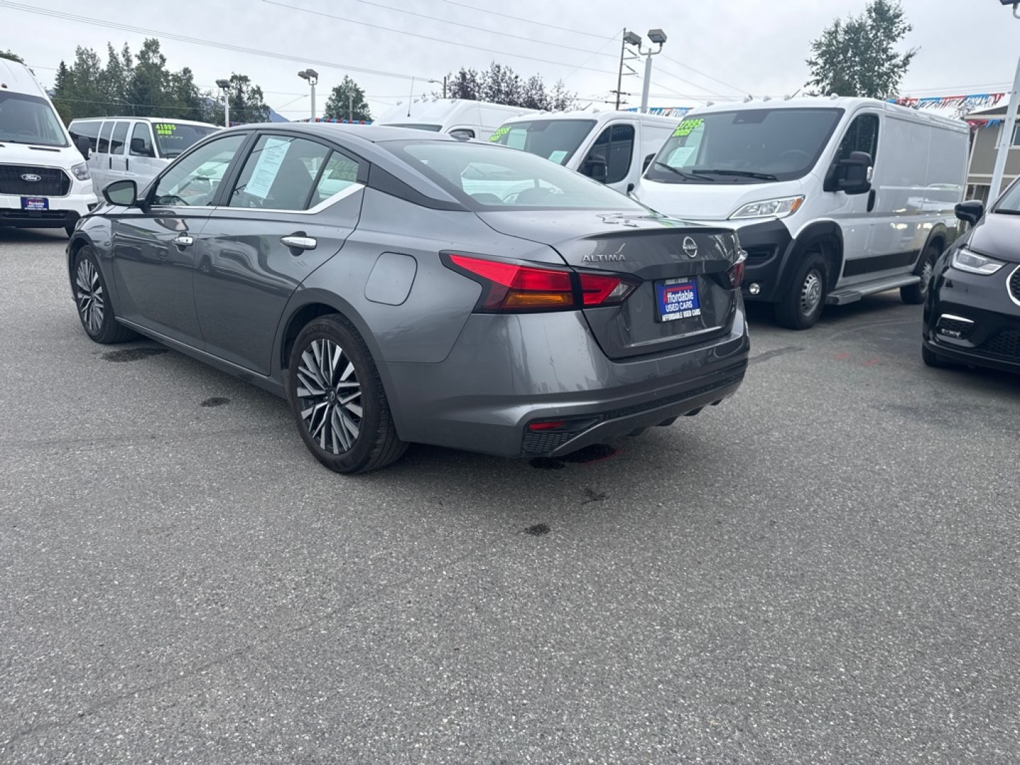 2024 GRAY NISSAN ALTIMA SV SV (1N4BL4DV2RN) with an 2.5L engine, Continuously Variable transmission, located at 929 East 8th Ave, Anchorage, AK, 99501, (907) 274-2277, 61.214783, -149.866074- Photo#4
