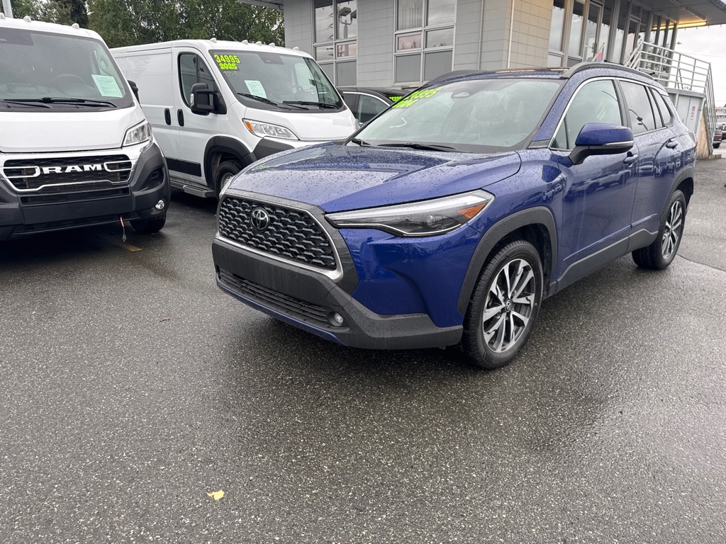 photo of 2023 TOYOTA COROLLA CROSS XLE