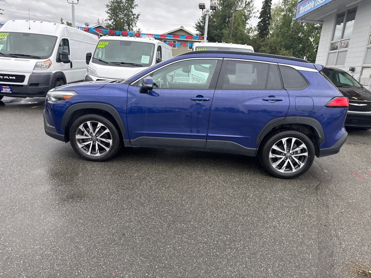 2023 BLUE TOYOTA COROLLA CROSS XLE (7MUEAABG6PV) with an 2.0L engine, Continuously Variable transmission, located at 929 East 8th Ave, Anchorage, AK, 99501, (907) 274-2277, 61.214783, -149.866074- Photo#1