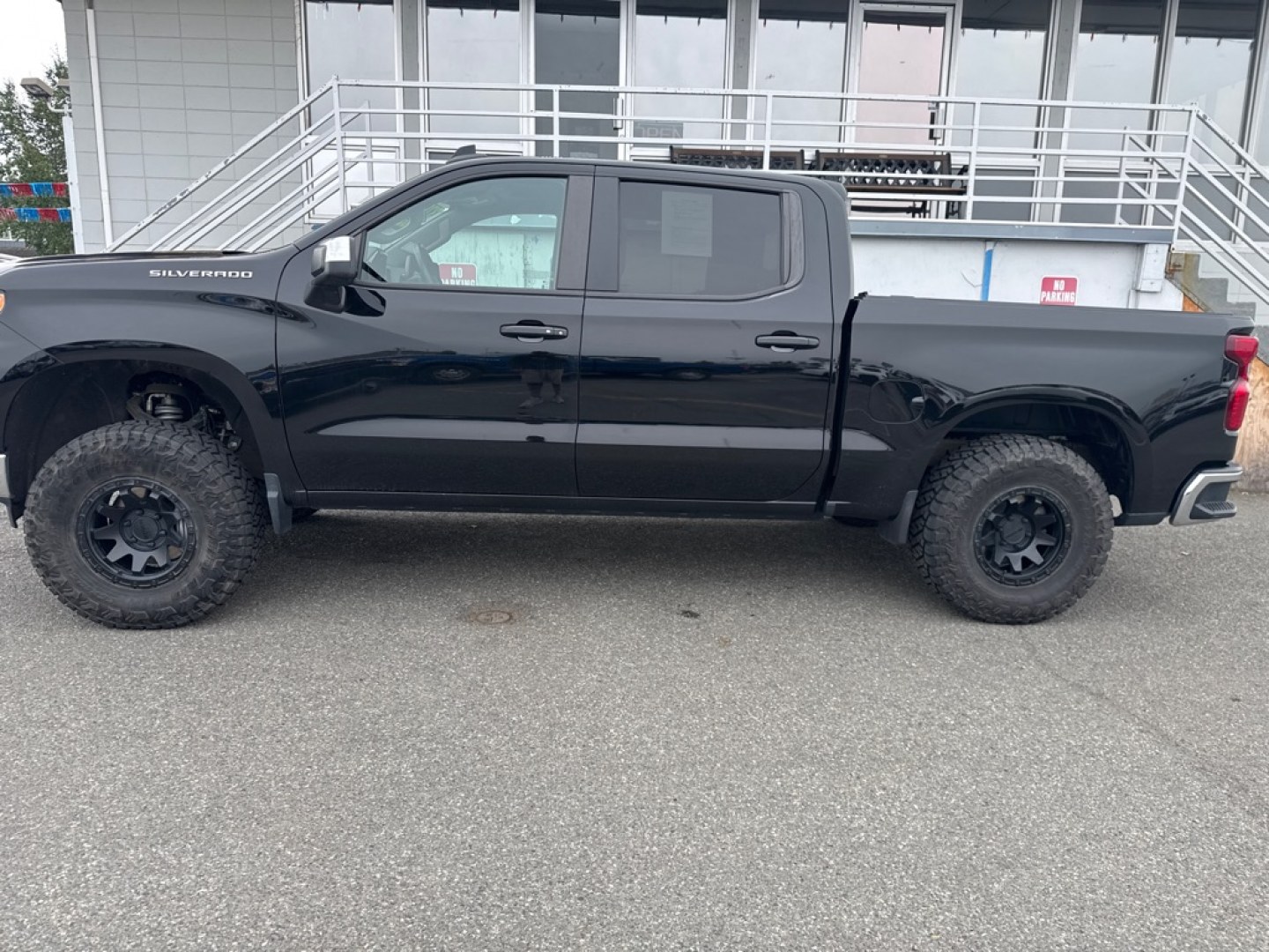 2023 BLACK CHEVROLET SILVERADO 1500 LT (2GCPACED7P1) with an 5.3L engine, Automatic transmission, located at 929 East 8th Ave, Anchorage, AK, 99501, (907) 274-2277, 61.214783, -149.866074- Photo#1
