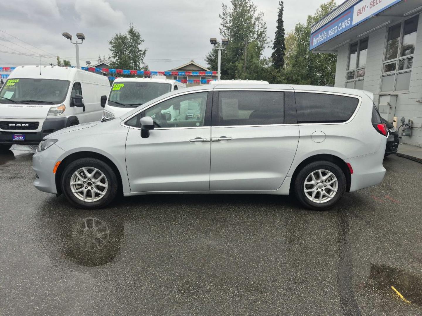 2023 SILVER CHRYSLER VOYAGER XL LX (2C4RC1CGXPR) with an 3.6L engine, Automatic transmission, located at 929 East 8th Ave, Anchorage, AK, 99501, (907) 274-2277, 61.214783, -149.866074- Photo#1