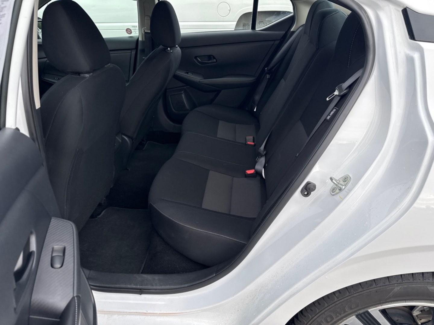 2024 WHITE NISSAN SENTRA SV SV (3N1AB8CV2RY) with an 2.0L engine, Continuously Variable transmission, located at 929 East 8th Ave, Anchorage, AK, 99501, (907) 274-2277, 61.214783, -149.866074- Photo#3