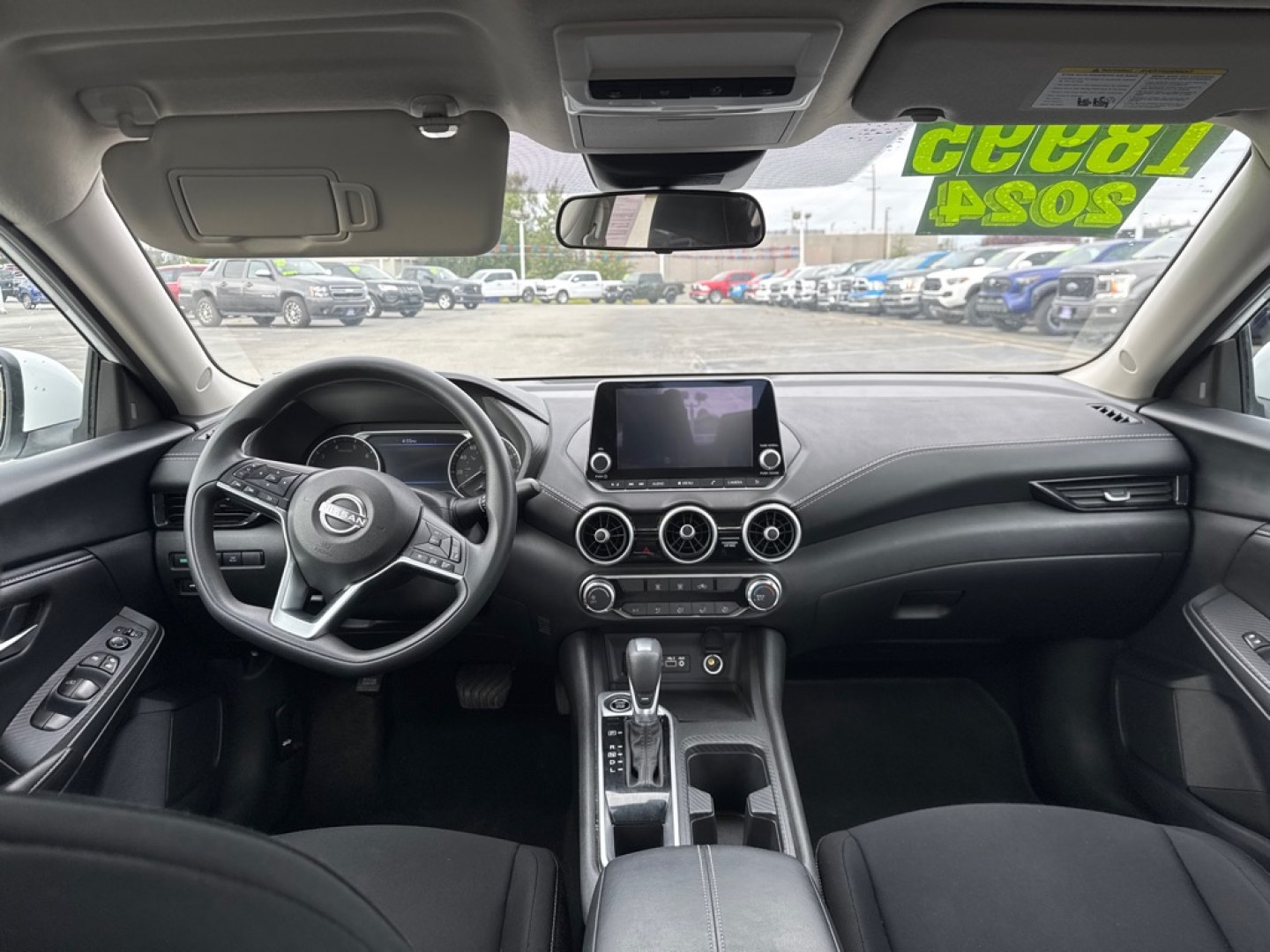 2024 WHITE NISSAN SENTRA SV SV (3N1AB8CV2RY) with an 2.0L engine, Continuously Variable transmission, located at 929 East 8th Ave, Anchorage, AK, 99501, (907) 274-2277, 61.214783, -149.866074- Photo#4