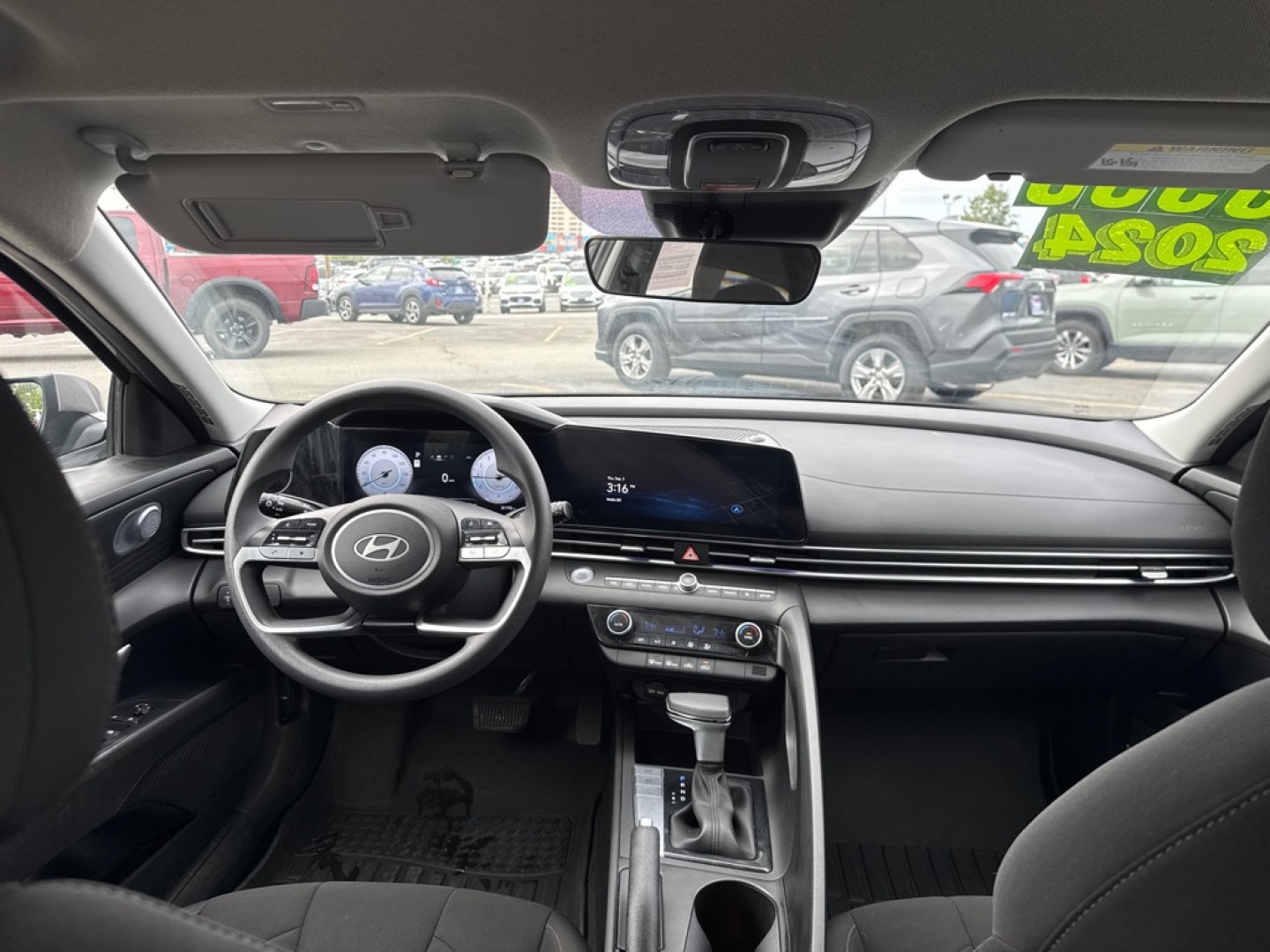 2024 SILVER HYUNDAI ELANTRA SEL SEL (KMHLM4DG7RU) with an 2.0L engine, Continuously Variable transmission, located at 929 East 8th Ave, Anchorage, AK, 99501, (907) 274-2277, 61.214783, -149.866074- Photo#4