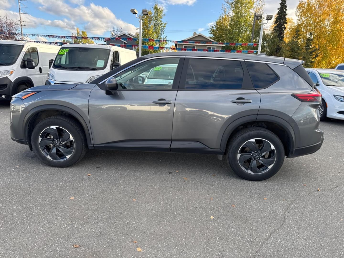 2024 GRAY NISSAN ROGUE SV SV (5N1BT3BBXRC) with an 1.5L engine, Continuously Variable transmission, located at 929 East 8th Ave, Anchorage, AK, 99501, (907) 274-2277, 61.214783, -149.866074- Photo#1