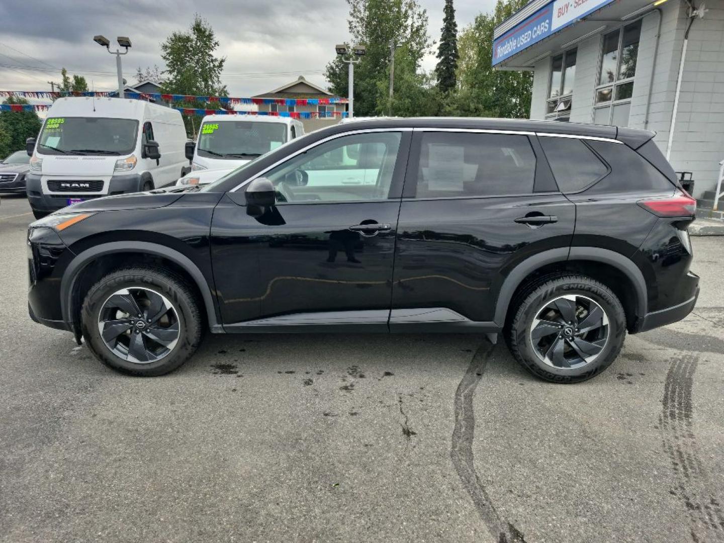 2025 BLACK NISSAN ROGUE SV SV (5N1BT3BB7SC) with an 1.5L engine, Continuously Variable transmission, located at 929 East 8th Ave, Anchorage, AK, 99501, (907) 274-2277, 61.214783, -149.866074- Photo#1