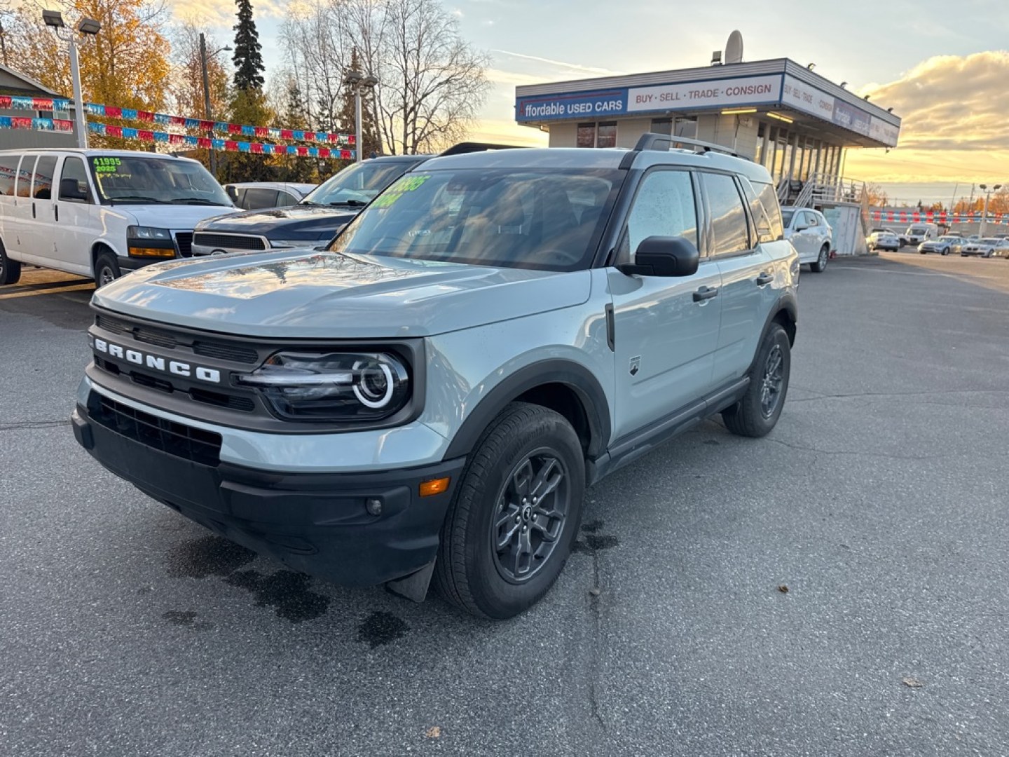 2024 BLUE FORD BRONCO SPORT BIG BEND (3FMCR9B63RR) with an 1.5L engine, Automatic transmission, located at 929 East 8th Ave, Anchorage, AK, 99501, (907) 274-2277, 61.214783, -149.866074- Photo#0