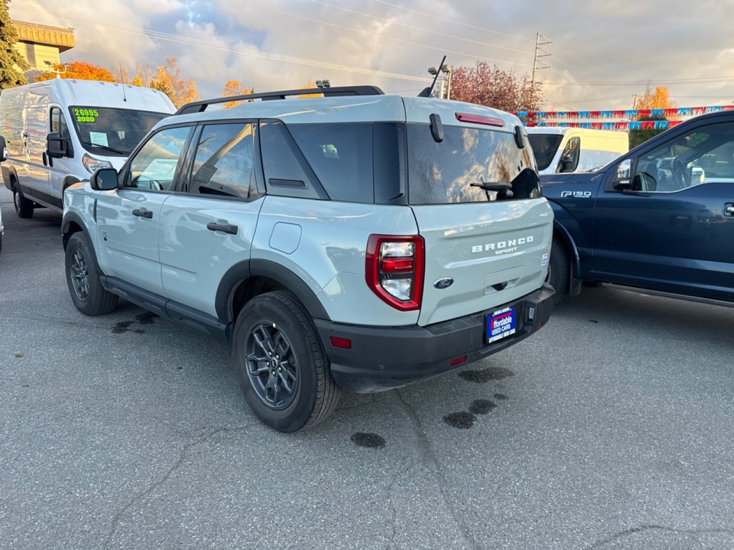 2024 BLUE FORD BRONCO SPORT BIG BEND (3FMCR9B63RR) with an 1.5L engine, Automatic transmission, located at 929 East 8th Ave, Anchorage, AK, 99501, (907) 274-2277, 61.214783, -149.866074- Photo#2