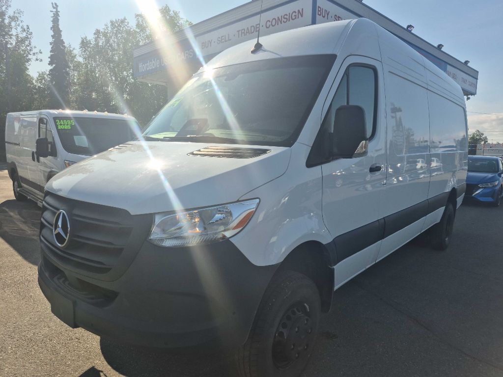 photo of 2025 MERCEDES-BENZ SPRINTER 3500