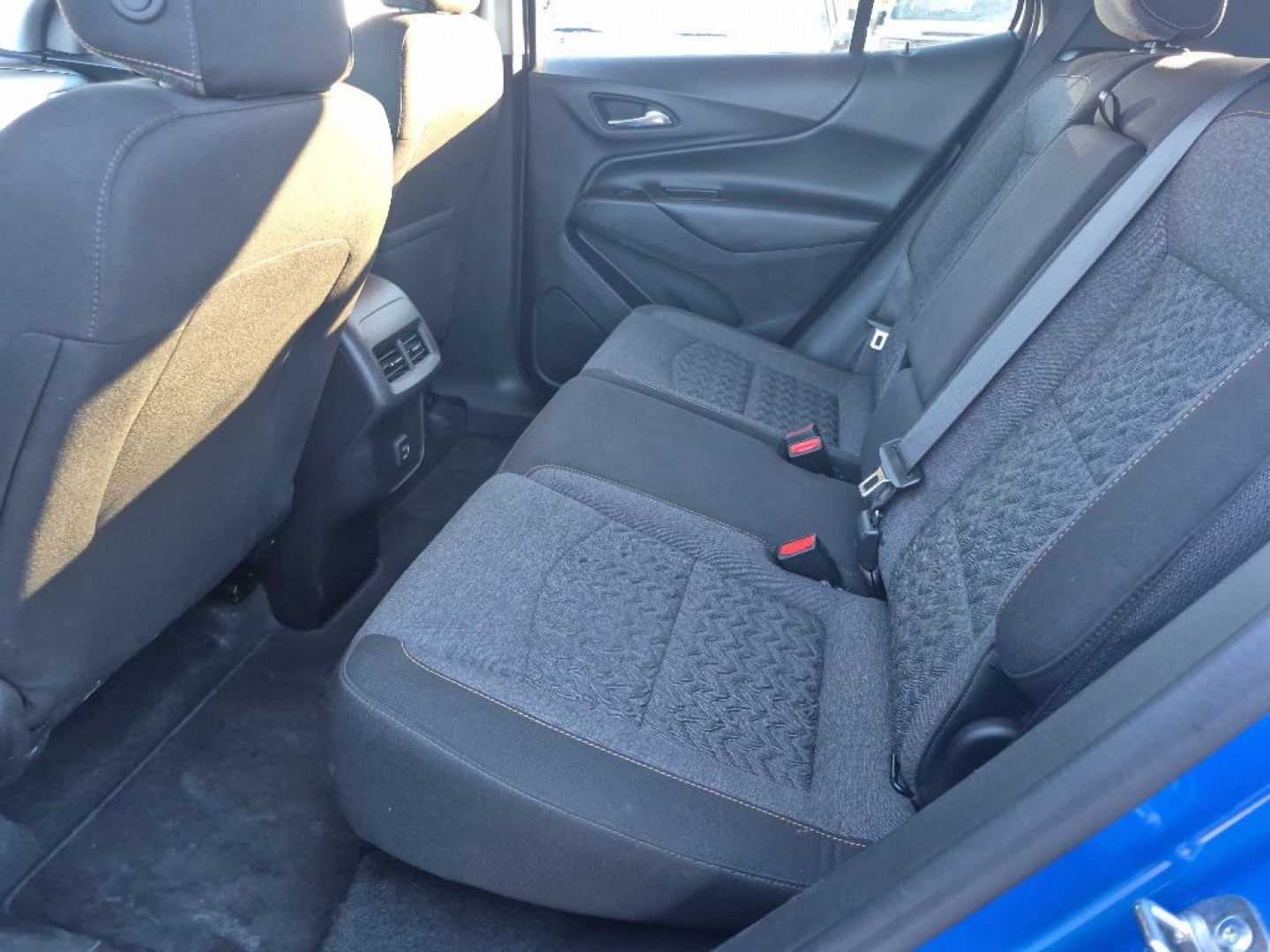 2024 BLUE CHEVROLET EQUINOX LT LT (3GNAXUEG3RL) with an 1.5L engine, Automatic transmission, located at 929 East 8th Ave, Anchorage, AK, 99501, (907) 274-2277, 61.214783, -149.866074- Photo#3