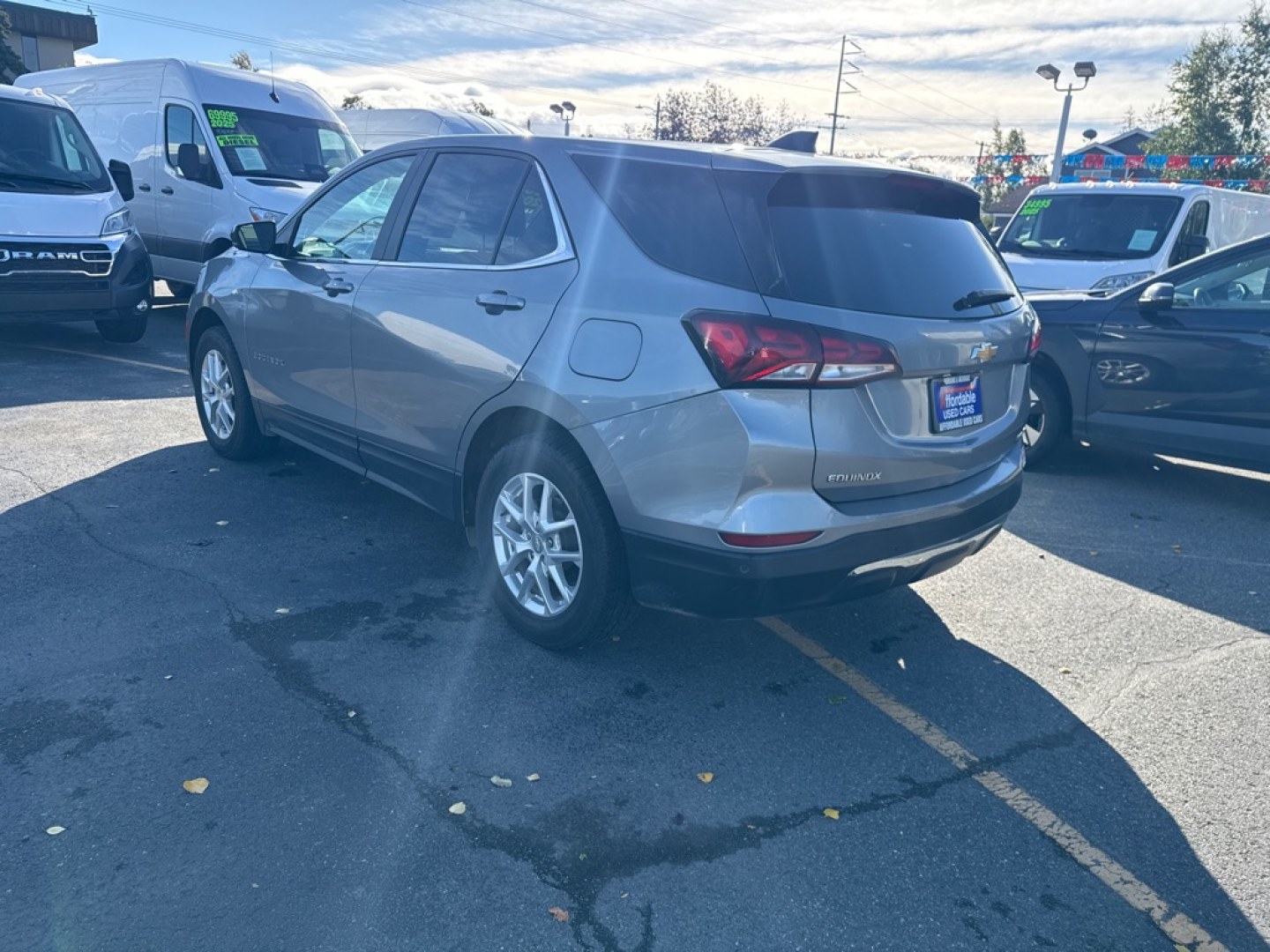 2024 GRAY CHEVROLET EQUINOX LT LT (3GNAXUEG6RL) with an 1.5L engine, Automatic transmission, located at 929 East 8th Ave, Anchorage, AK, 99501, (907) 274-2277, 61.214783, -149.866074- Photo#4