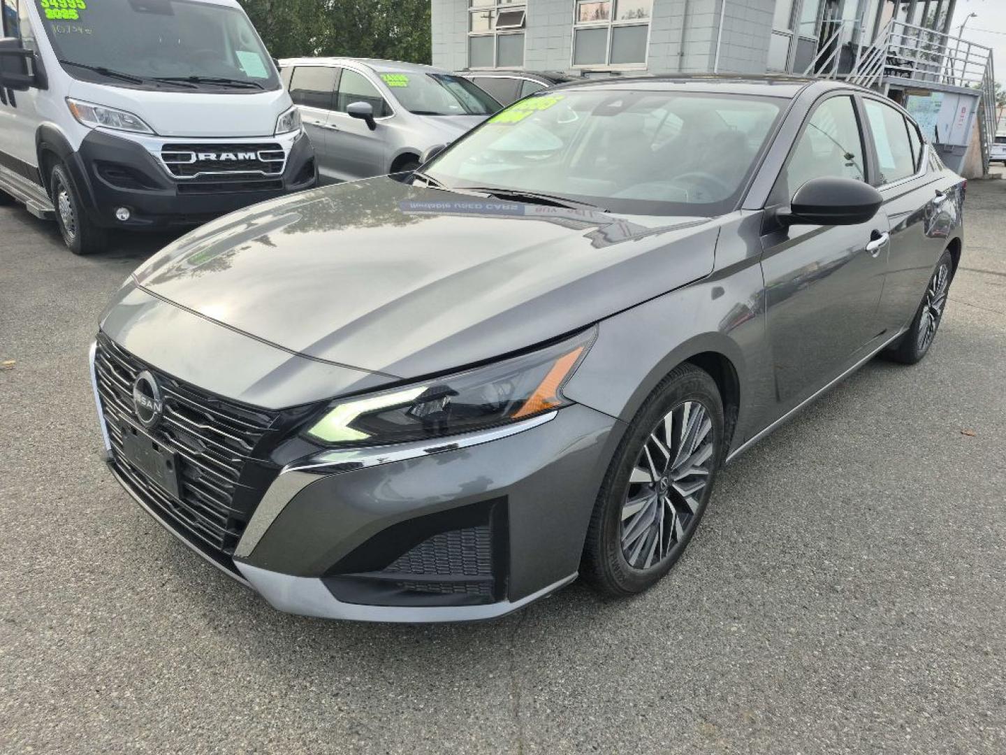2024 GRAY NISSAN ALTIMA SV SV (1N4BL4DV6RN) with an 2.5L engine, Continuously Variable transmission, located at 929 East 8th Ave, Anchorage, AK, 99501, (907) 274-2277, 61.214783, -149.866074- Photo#0