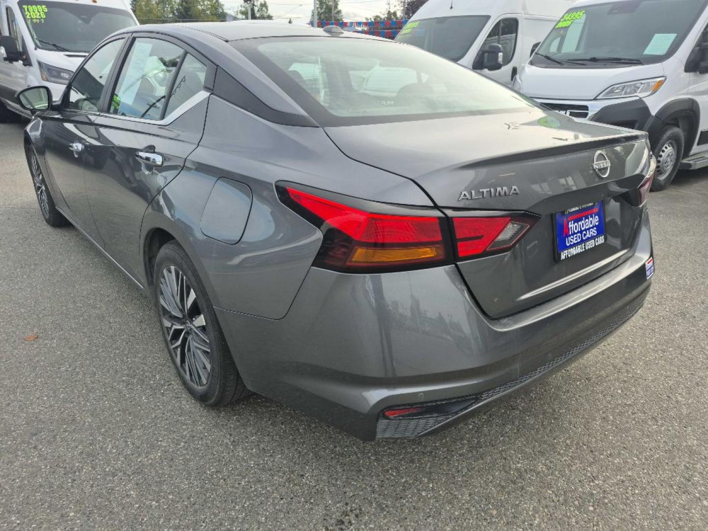 2024 GRAY NISSAN ALTIMA SV SV (1N4BL4DV6RN) with an 2.5L engine, Continuously Variable transmission, located at 929 East 8th Ave, Anchorage, AK, 99501, (907) 274-2277, 61.214783, -149.866074- Photo#2