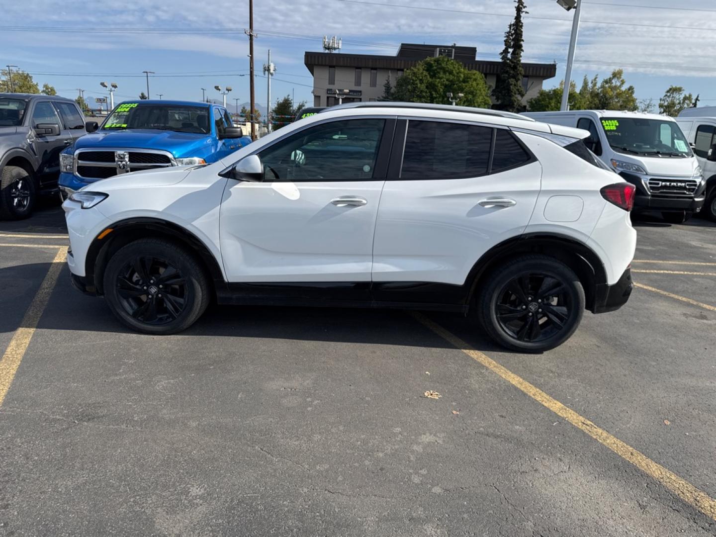 2024 WHITE BUICK ENCORE GX SPORT TOURING (KL4AMESL9RB) with an 1.3L engine, Automatic transmission, located at 929 East 8th Ave, Anchorage, AK, 99501, (907) 274-2277, 61.214783, -149.866074- Photo#1