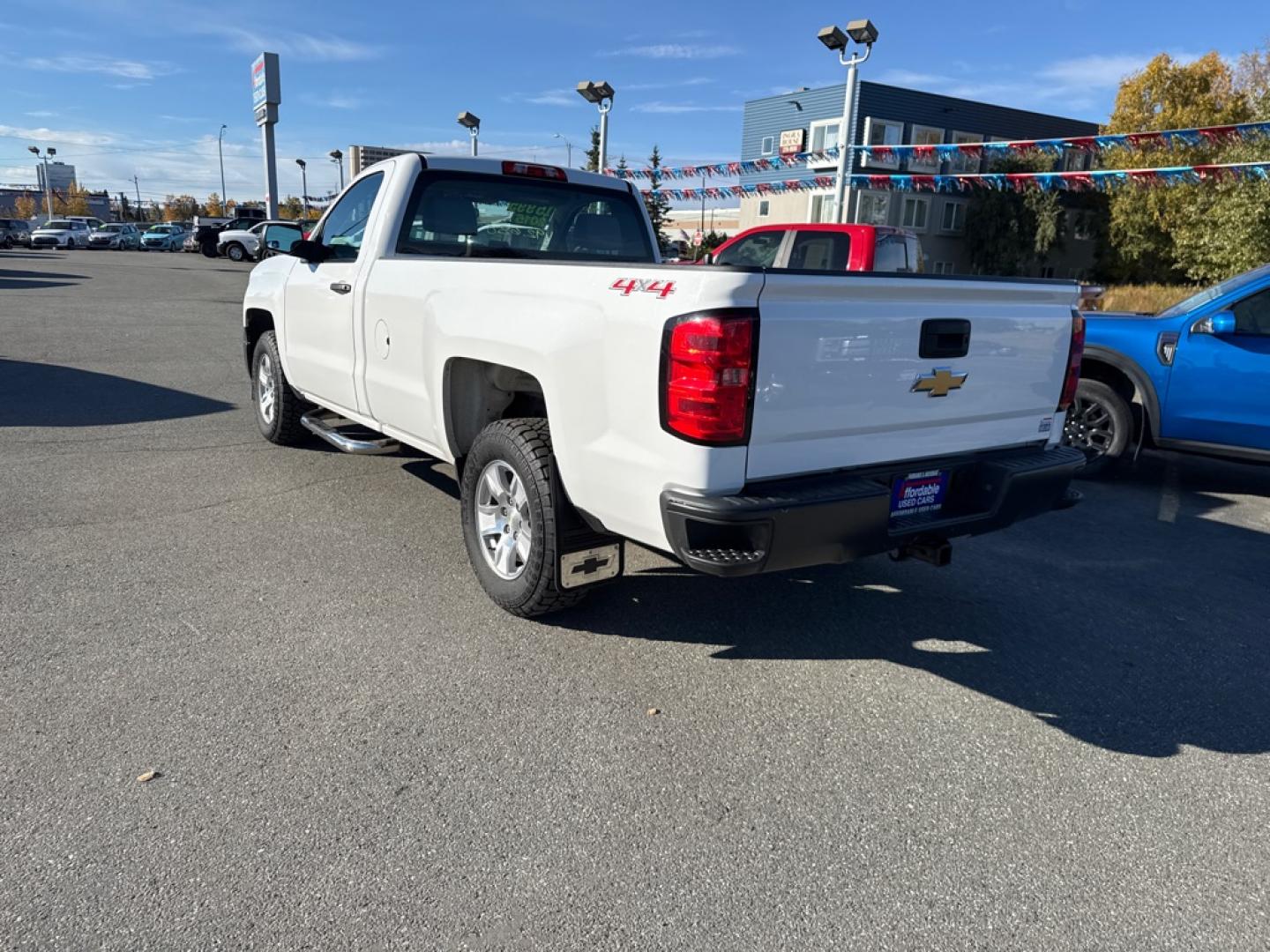 2015 WHITE CHEVROLET SILVERADO 1500 (1GCNKPEH8FZ) with an 4.3L engine, Automatic transmission, located at 929 East 8th Ave, Anchorage, AK, 99501, (907) 274-2277, 61.214783, -149.866074- Photo#3