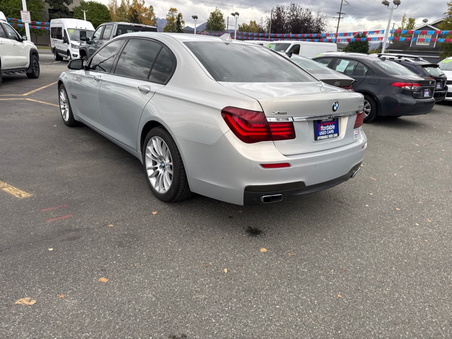 2013 GRAY BMW 750 LXI (WBAYF8C5XDD) with an 4.4L engine, Automatic transmission, located at 929 East 8th Ave, Anchorage, AK, 99501, (907) 274-2277, 61.214783, -149.866074- Photo#4