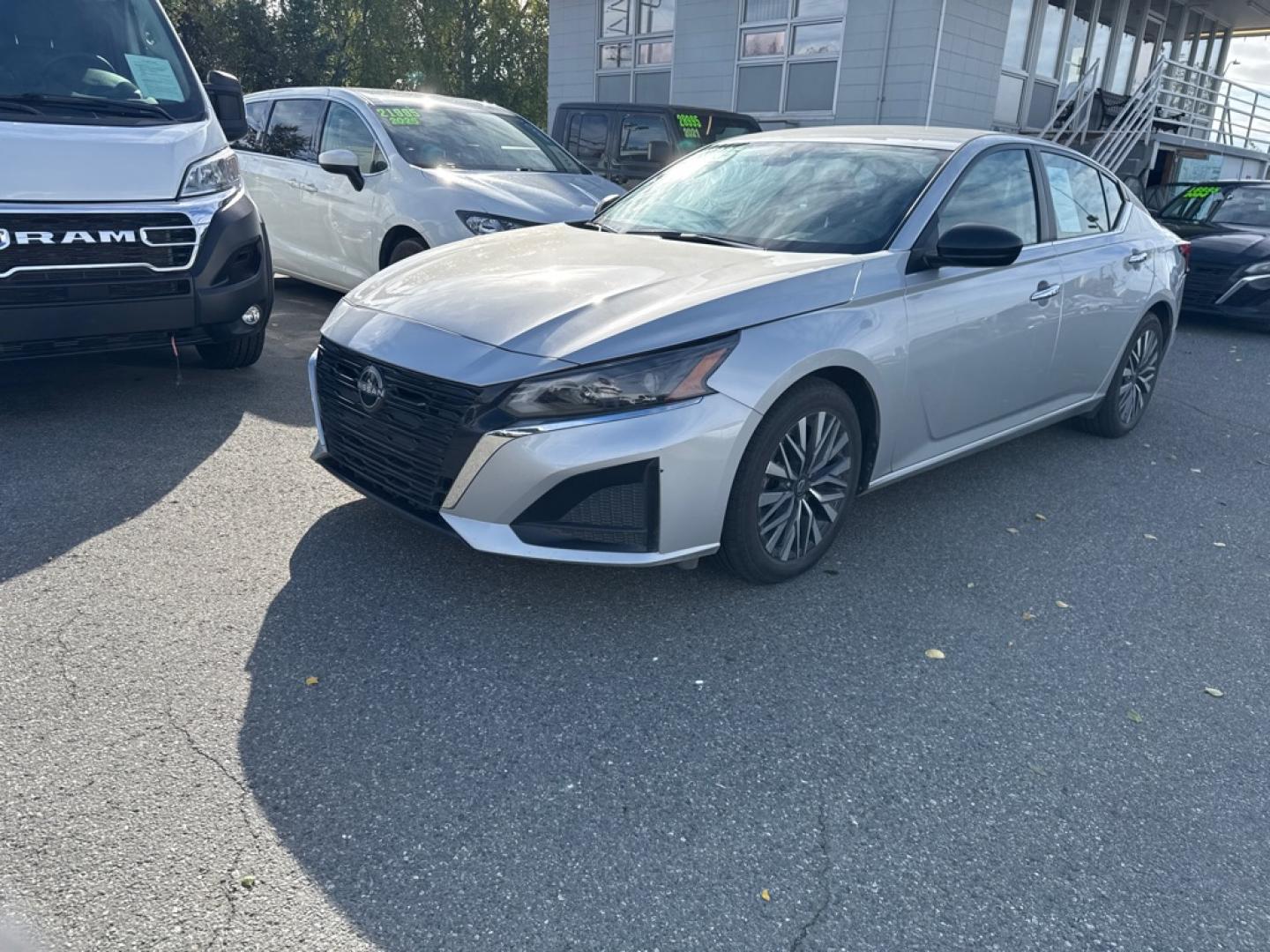 2024 SILVER NISSAN ALTIMA SV SV (1N4BL4DV3RN) with an 2.5L engine, Continuously Variable transmission, located at 929 East 8th Ave, Anchorage, AK, 99501, (907) 274-2277, 61.214783, -149.866074- Photo#0