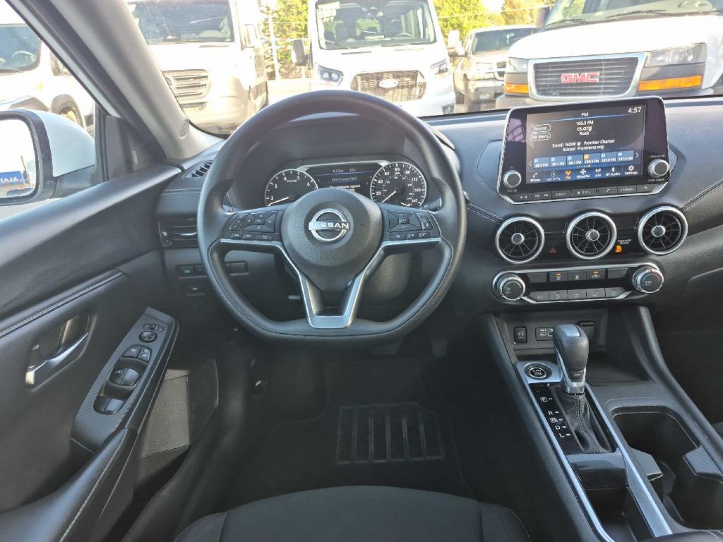 2024 WHITE NISSAN SENTRA SV SV (3N1AB8CV7RY) with an 2.0L engine, Continuously Variable transmission, located at 929 East 8th Ave, Anchorage, AK, 99501, (907) 274-2277, 61.214783, -149.866074- Photo#4