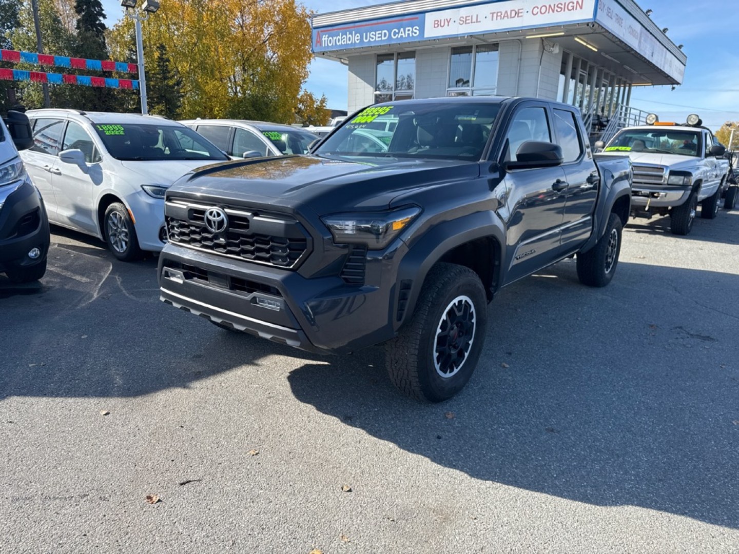 2024 GRAY TOYOTA TACOMA DOUBLE CAB (3TYLB5JN5RT) with an 2.4L engine, Automatic transmission, located at 929 East 8th Ave, Anchorage, AK, 99501, (907) 274-2277, 61.214783, -149.866074- Photo#0