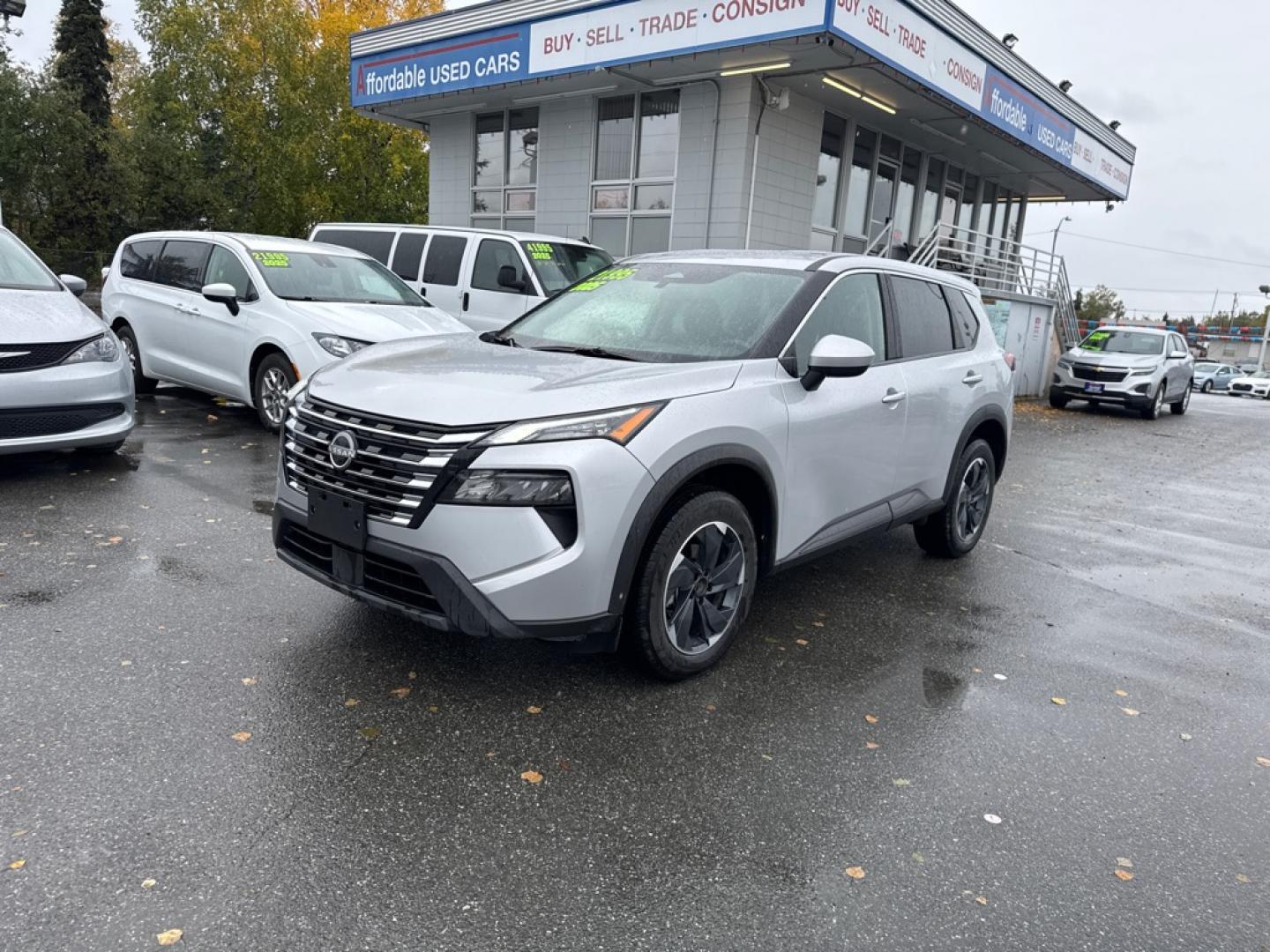 2025 SILVER NISSAN ROGUE SV SV (5N1BT3BB0SC) with an 1.5L engine, Continuously Variable transmission, located at 929 East 8th Ave, Anchorage, AK, 99501, (907) 274-2277, 61.214783, -149.866074- Photo#0