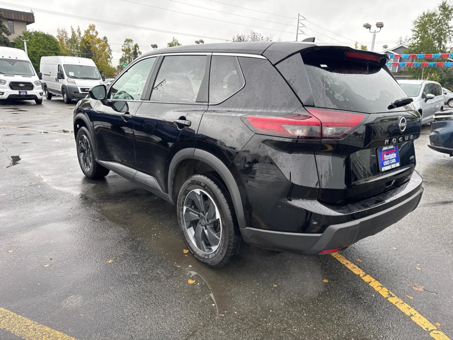2025 BLACK NISSAN ROGUE SV SV (5N1BT3BB6SC) with an 1.5L engine, Continuously Variable transmission, located at 929 East 8th Ave, Anchorage, AK, 99501, (907) 274-2277, 61.214783, -149.866074- Photo#4
