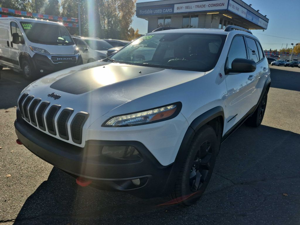 photo of 2018 JEEP CHEROKEE TRAILHAWK