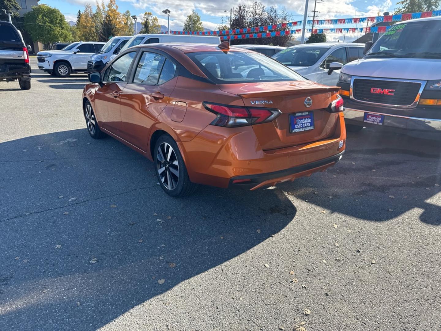 2022 ORANGE NISSAN VERSA SR (3N1CN8FV2NL) with an 1.6L engine, Automatic transmission, located at 929 East 8th Ave, Anchorage, AK, 99501, (907) 274-2277, 61.214783, -149.866074- Photo#4
