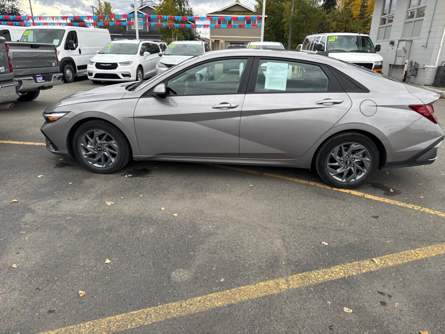 2024 SILVER HYUNDAI ELANTRA SEL SEL (KMHLM4DG0RU) with an 2.0L engine, Continuously Variable transmission, located at 929 East 8th Ave, Anchorage, AK, 99501, (907) 274-2277, 61.214783, -149.866074- Photo#1