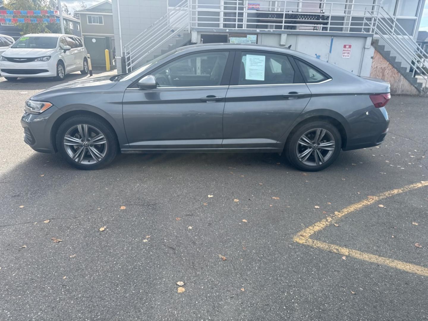 2024 GRAY VOLKSWAGEN JETTA SE SE (3VWEM7BU6RM) with an 1.5L engine, Automatic transmission, located at 929 East 8th Ave, Anchorage, AK, 99501, (907) 274-2277, 61.214783, -149.866074- Photo#1