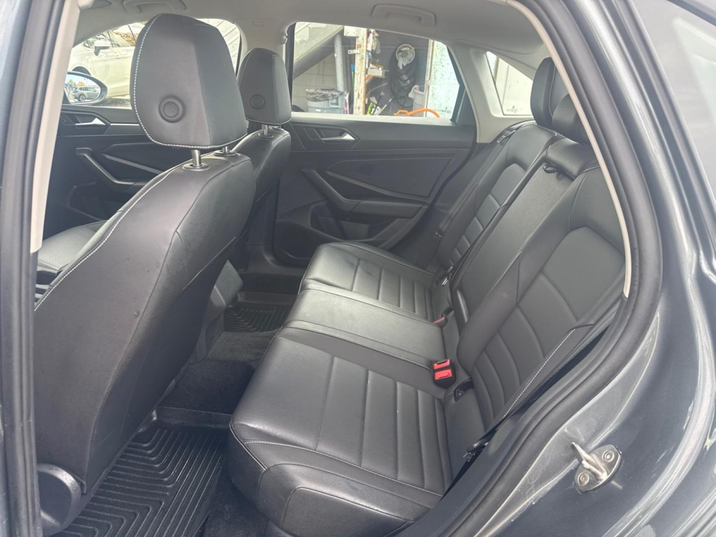2024 GRAY VOLKSWAGEN JETTA SE SE (3VWEM7BU6RM) with an 1.5L engine, Automatic transmission, located at 929 East 8th Ave, Anchorage, AK, 99501, (907) 274-2277, 61.214783, -149.866074- Photo#2