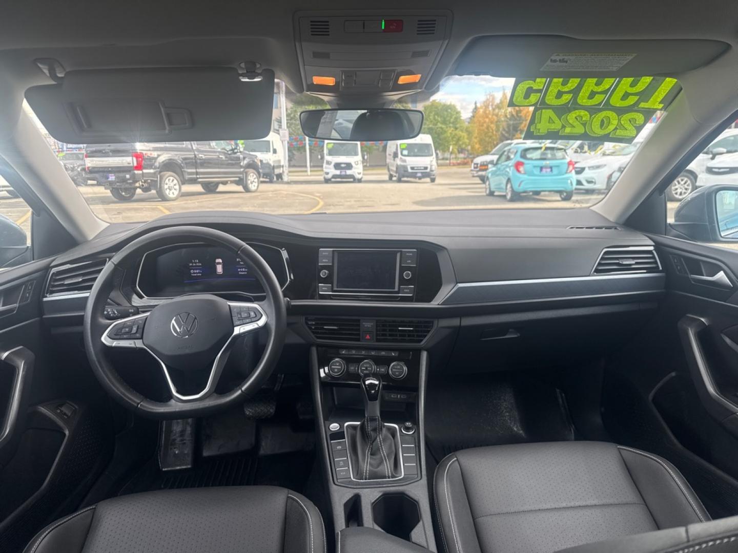 2024 GRAY VOLKSWAGEN JETTA SE SE (3VWEM7BU6RM) with an 1.5L engine, Automatic transmission, located at 929 East 8th Ave, Anchorage, AK, 99501, (907) 274-2277, 61.214783, -149.866074- Photo#3