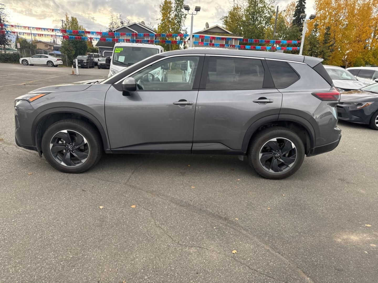 2025 GRAY NISSAN ROGUE SV SV (5N1BT3BB4SC) with an 1.5L engine, Continuously Variable transmission, located at 929 East 8th Ave, Anchorage, AK, 99501, (907) 274-2277, 61.214783, -149.866074- Photo#1