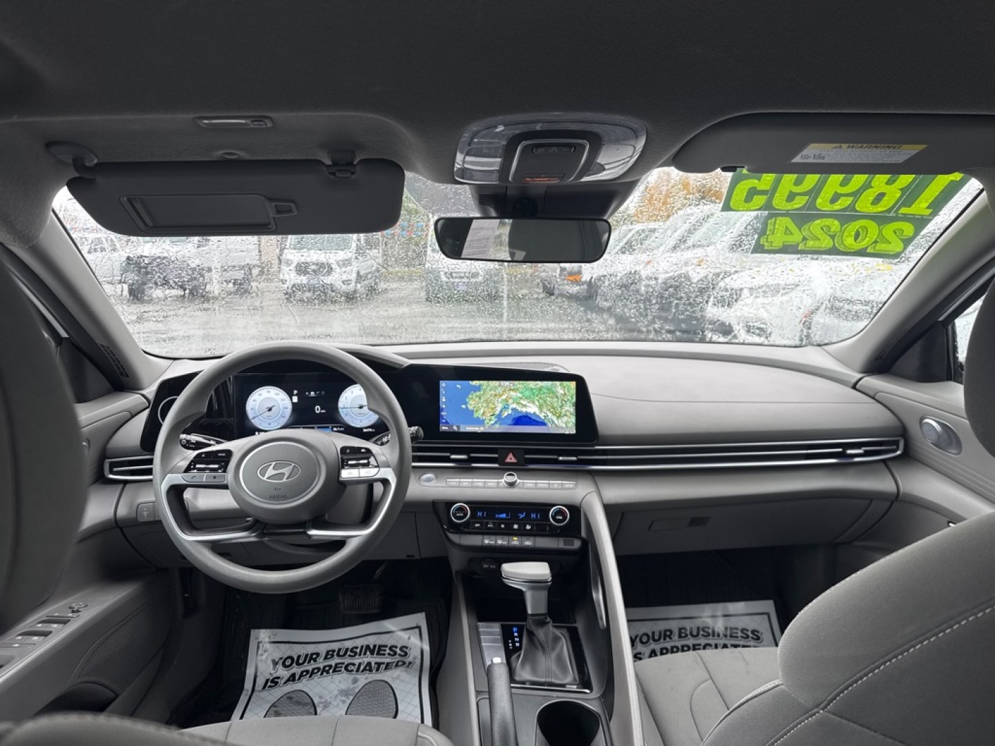 2024 WHITE HYUNDAI ELANTRA SEL SEL (KMHLM4DG1RU) with an 2.0L engine, Continuously Variable transmission, located at 929 East 8th Ave, Anchorage, AK, 99501, (907) 274-2277, 61.214783, -149.866074- Photo#3