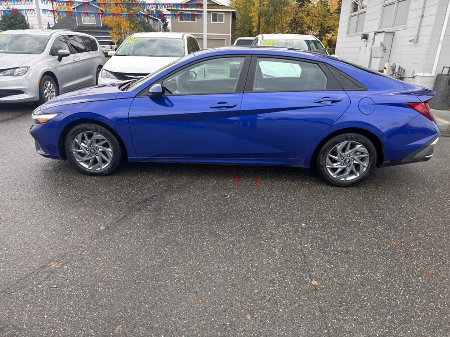 2024 BLUE HYUNDAI ELANTRA SEL SEL (KMHLM4DG4RU) with an 2.0L engine, Continuously Variable transmission, located at 929 East 8th Ave, Anchorage, AK, 99501, (907) 274-2277, 61.214783, -149.866074- Photo#1