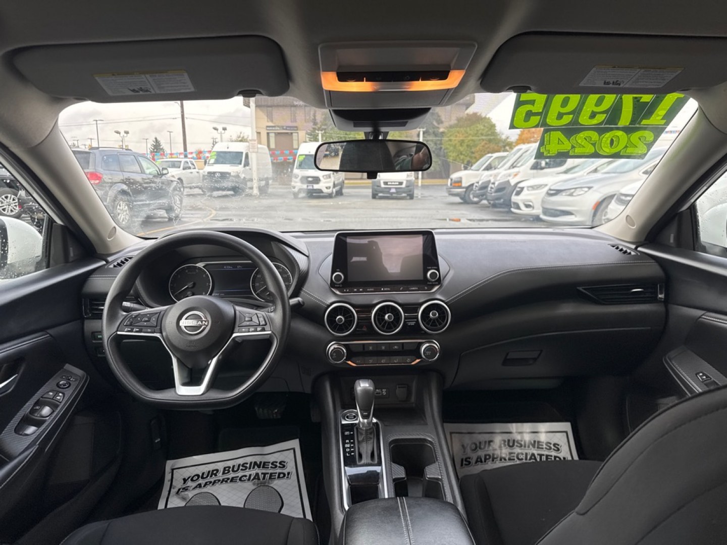 2024 WHITE NISSAN SENTRA SV SV (3N1AB8CV5RY) with an 2.0L engine, Continuously Variable transmission, located at 929 East 8th Ave, Anchorage, AK, 99501, (907) 274-2277, 61.214783, -149.866074- Photo#3