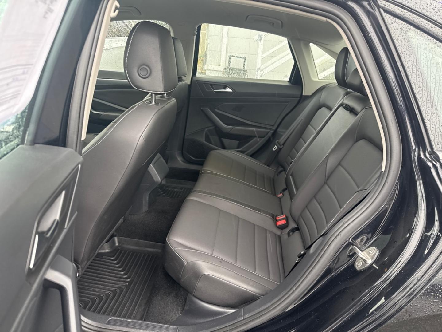 2024 BLACK VOLKSWAGEN JETTA SE SE (3VWEM7BUXRM) with an 1.5L engine, Automatic transmission, located at 929 East 8th Ave, Anchorage, AK, 99501, (907) 274-2277, 61.214783, -149.866074- Photo#2