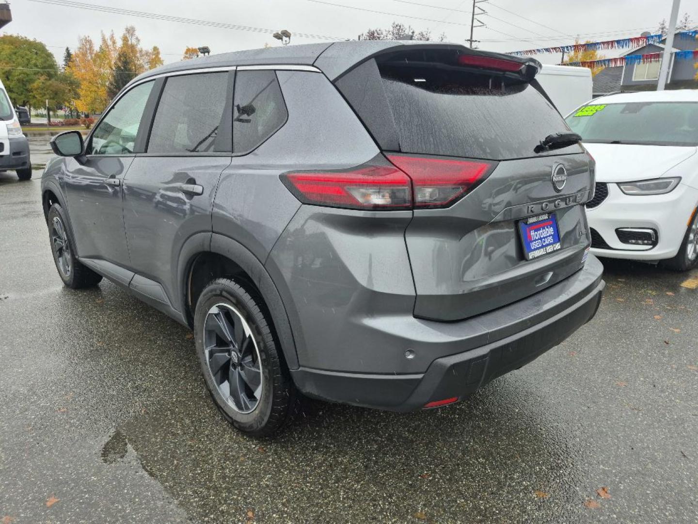 2025 GRAY NISSAN ROGUE SV SV (5N1BT3BB7SC) with an 1.5L engine, Continuously Variable transmission, located at 929 East 8th Ave, Anchorage, AK, 99501, (907) 274-2277, 61.214783, -149.866074- Photo#2