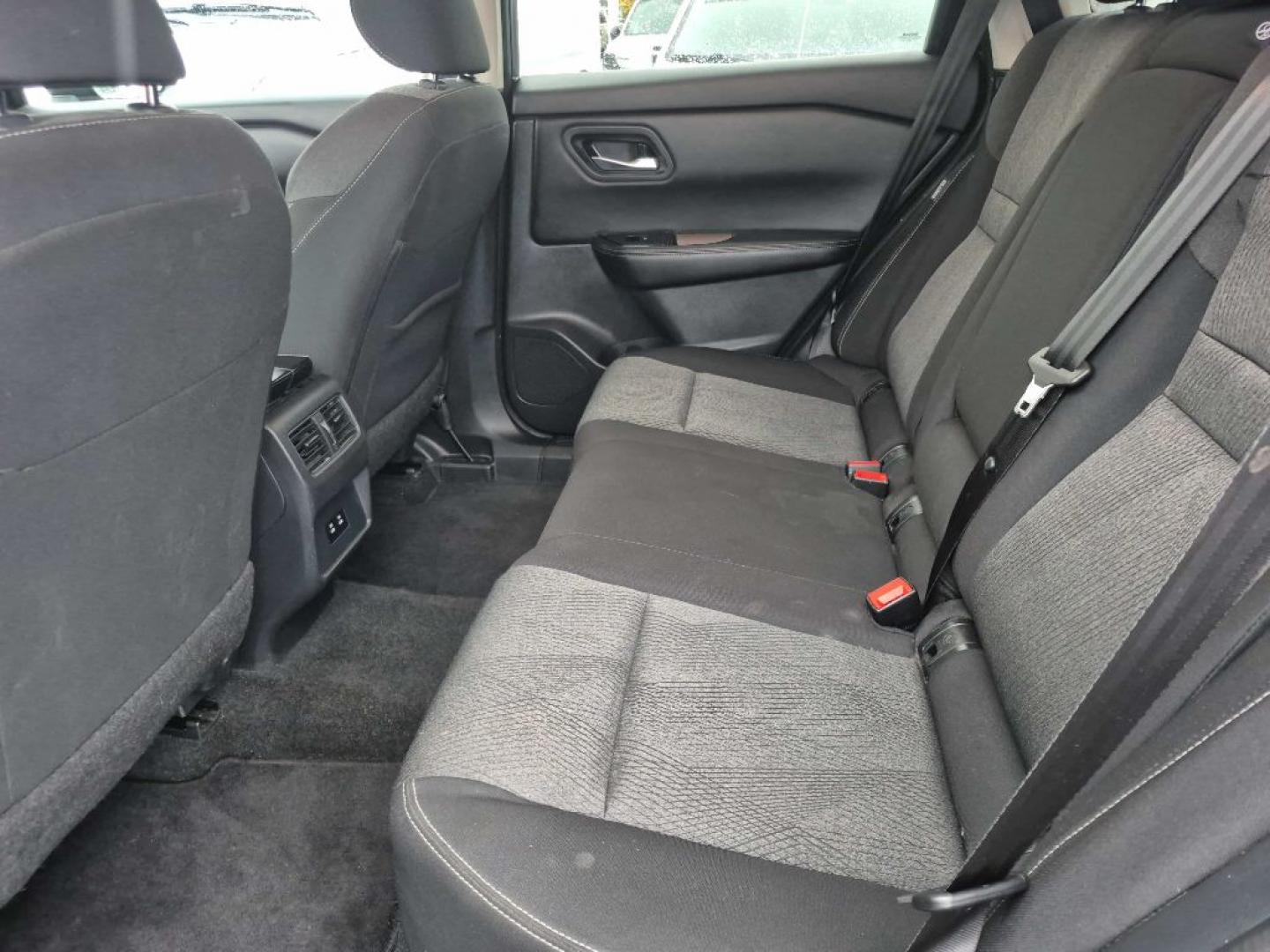 2025 GRAY NISSAN ROGUE SV SV (5N1BT3BB7SC) with an 1.5L engine, Continuously Variable transmission, located at 929 East 8th Ave, Anchorage, AK, 99501, (907) 274-2277, 61.214783, -149.866074- Photo#3