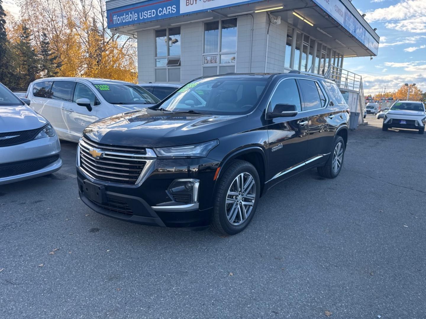 2022 BLACK CHEVROLET TRAVERSE HIGH COUNTRY (1GNEVNKW1NJ) with an 3.6L engine, Automatic transmission, located at 929 East 8th Ave, Anchorage, AK, 99501, (907) 274-2277, 61.214783, -149.866074- Photo#0