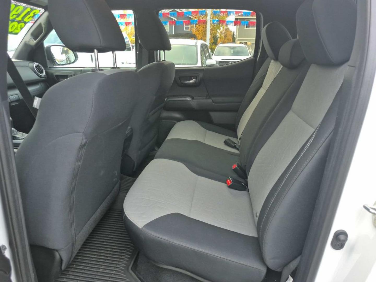 2020 WHITE TOYOTA TACOMA DOUBLE CAB (5TFCZ5AN3LX) with an 3.5L engine, Automatic transmission, located at 929 East 8th Ave, Anchorage, AK, 99501, (907) 274-2277, 61.214783, -149.866074- Photo#3