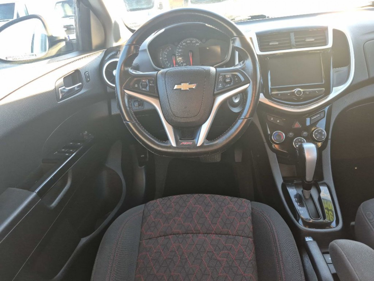 2017 WHITE CHEVROLET SONIC LT (1G1JD5SH4H4) with an 1.8L engine, Automatic transmission, located at 929 East 8th Ave, Anchorage, AK, 99501, (907) 274-2277, 61.214783, -149.866074- Photo#4
