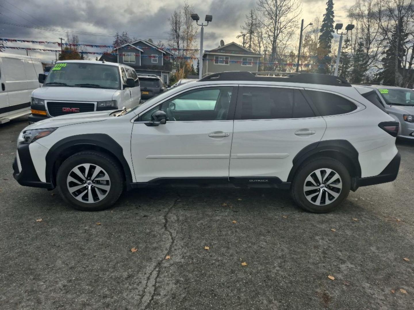 2025 WHITE SUBARU OUTBACK PREMIUM (4S4BTAFC8S3) with an 2.5L engine, Continuously Variable transmission, located at 929 East 8th Ave, Anchorage, AK, 99501, (907) 274-2277, 61.214783, -149.866074- Photo#1
