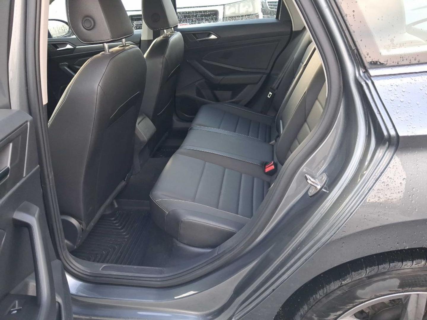 2024 GRAY VOLKSWAGEN JETTA SE SE (3VWEM7BU2RM) with an 1.5L engine, Automatic transmission, located at 929 East 8th Ave, Anchorage, AK, 99501, (907) 274-2277, 61.214783, -149.866074- Photo#2