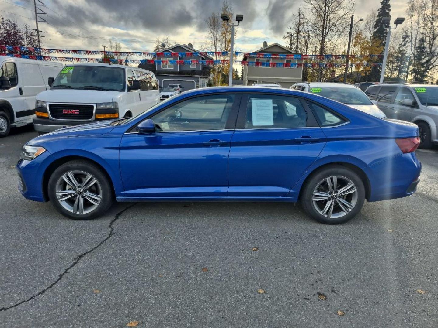2024 BLUE VOLKSWAGEN JETTA SE SE (3VWEM7BU0RM) with an 1.5L engine, Automatic transmission, located at 929 East 8th Ave, Anchorage, AK, 99501, (907) 274-2277, 61.214783, -149.866074- Photo#1