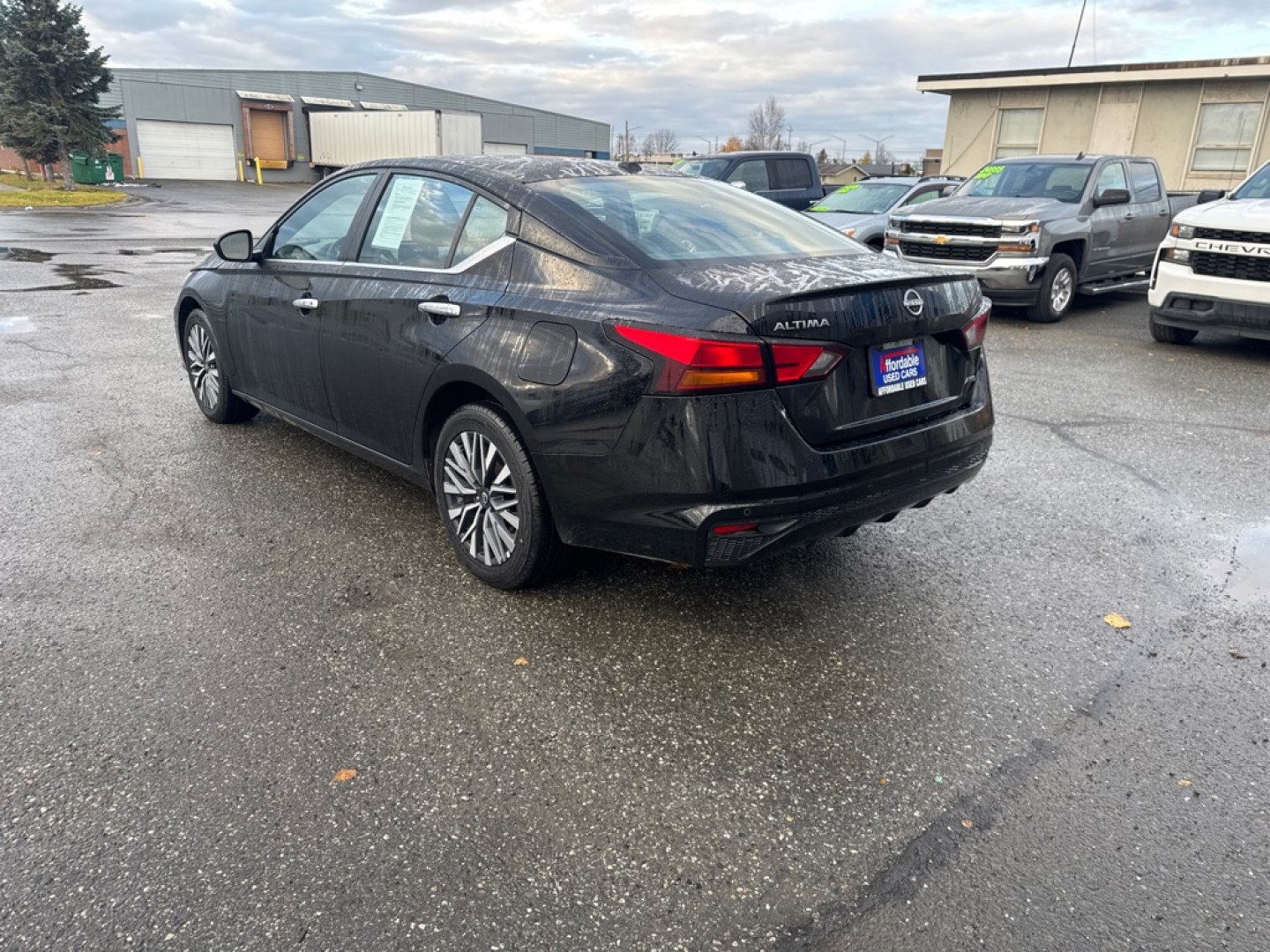 2025 BLACK NISSAN ALTIMA SV SV (1N4BL4DW7SN) with an 2.5L engine, Continuously Variable transmission, located at 929 East 8th Ave, Anchorage, AK, 99501, (907) 274-2277, 61.214783, -149.866074- Photo#2
