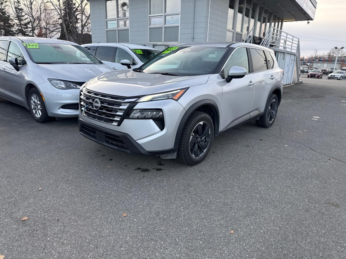 2025 SILVER NISSAN ROGUE SV SV (5N1BT3BB1SC) with an 1.5L engine, Continuously Variable transmission, located at 929 East 8th Ave, Anchorage, AK, 99501, (907) 274-2277, 61.214783, -149.866074- Photo#0