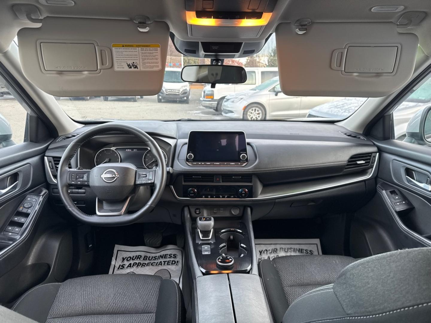 2025 SILVER NISSAN ROGUE SV SV (5N1BT3BB1SC) with an 1.5L engine, Continuously Variable transmission, located at 929 East 8th Ave, Anchorage, AK, 99501, (907) 274-2277, 61.214783, -149.866074- Photo#4