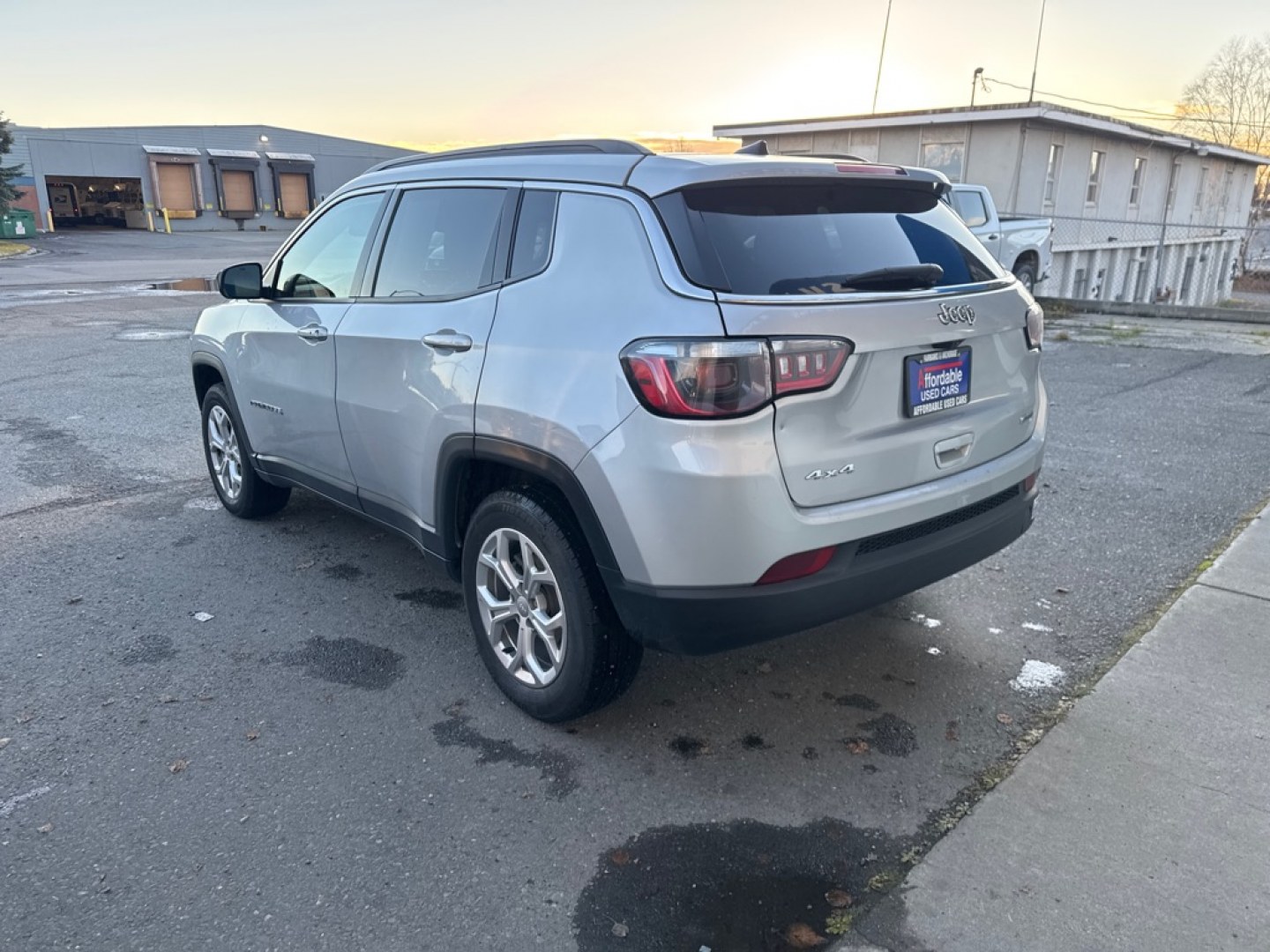 2024 SILVER JEEP COMPASS LATITUDE (3C4NJDBN1RT) with an 2.0L engine, Automatic transmission, located at 929 East 8th Ave, Anchorage, AK, 99501, (907) 274-2277, 61.214783, -149.866074- Photo#1