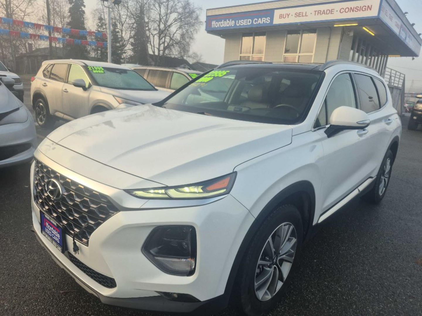 2019 WHITE HYUNDAI SANTA FE LIMITED (5NMS5CAD2KH) with an 2.4L engine, Automatic transmission, located at 929 East 8th Ave, Anchorage, AK, 99501, (907) 274-2277, 61.214783, -149.866074- Photo#0