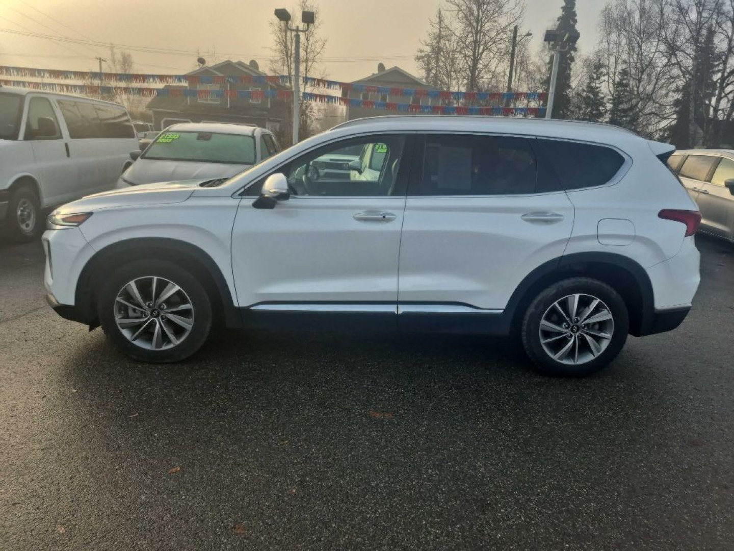 2019 WHITE HYUNDAI SANTA FE LIMITED (5NMS5CAD2KH) with an 2.4L engine, Automatic transmission, located at 929 East 8th Ave, Anchorage, AK, 99501, (907) 274-2277, 61.214783, -149.866074- Photo#1